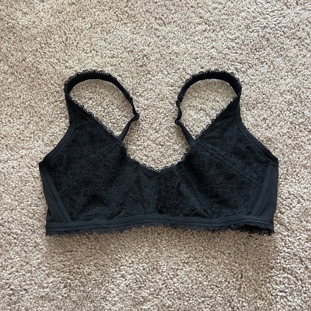 Victoria’s Secret Bralette Bra Black Embellished Lace Size Medium